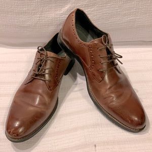 Stacy Adams size 11M color Brown